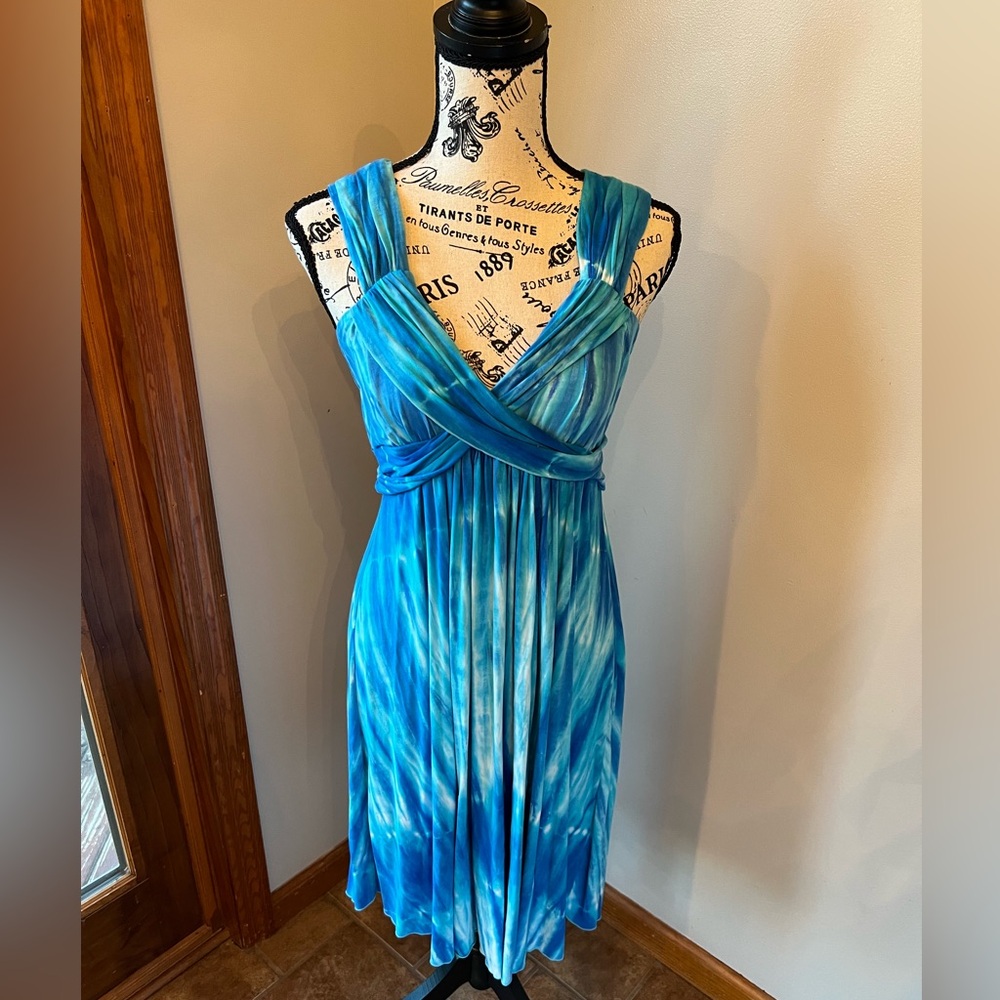 Pyramid collection tie-dye sleeveless dress